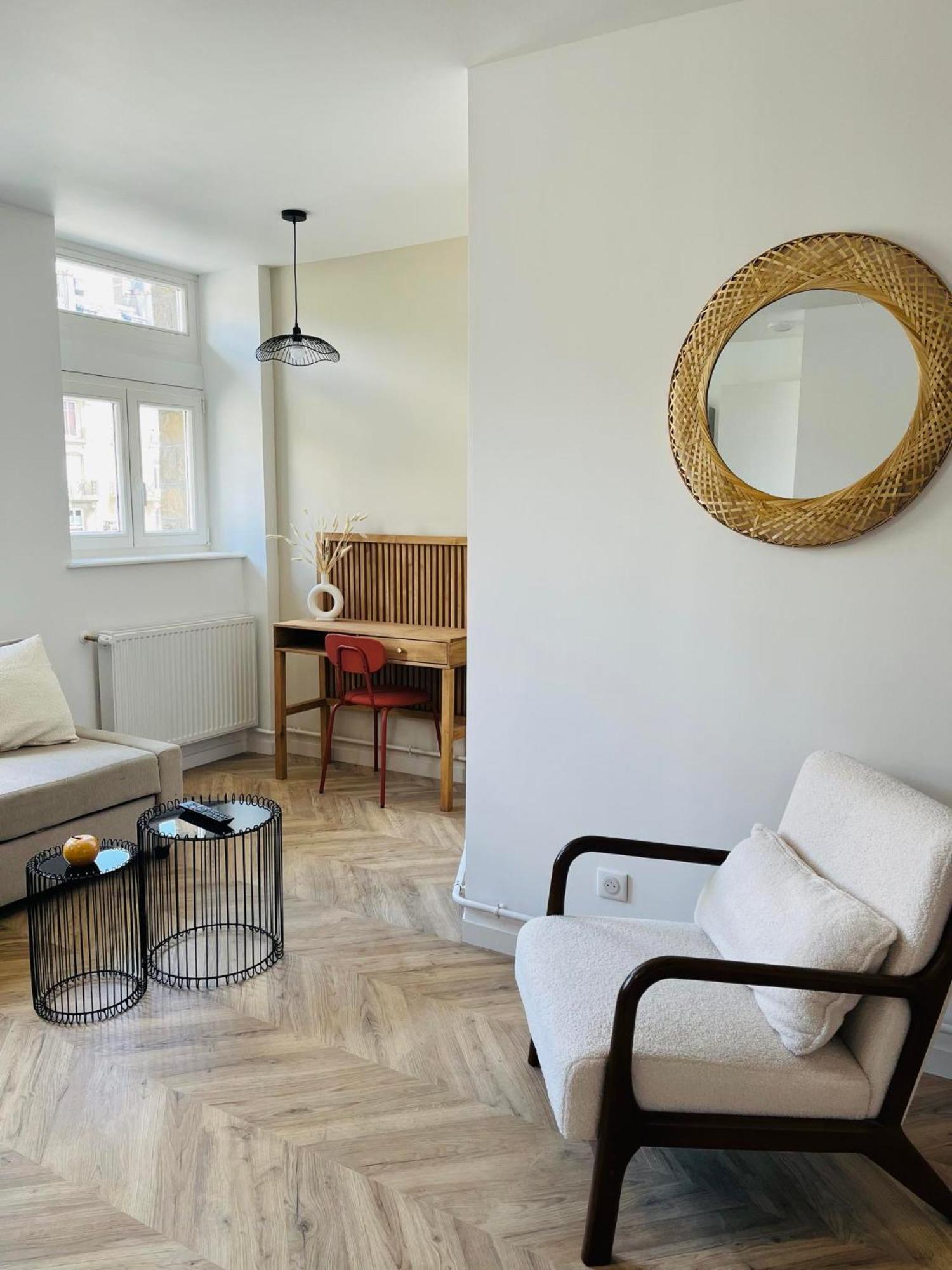 Appartement Cosy & Moderne 6 Personnes Centre Charleville-Mezieres - Ardennes Buitenkant foto