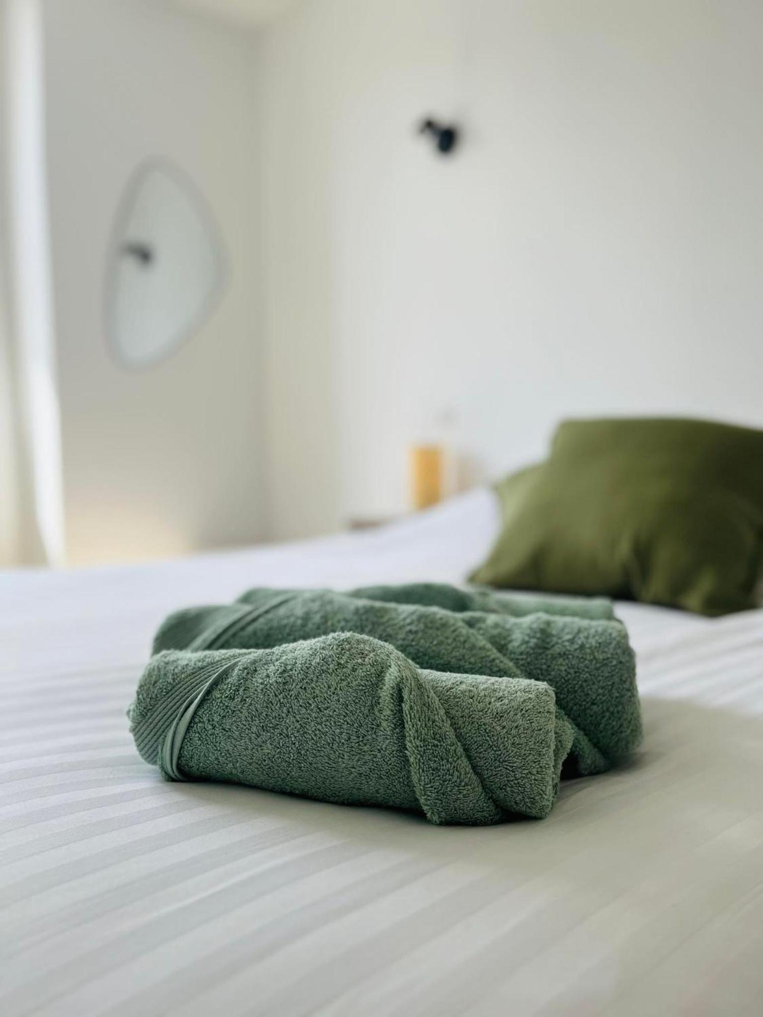 Appartement Cosy & Moderne 6 Personnes Centre Charleville-Mezieres - Ardennes Buitenkant foto