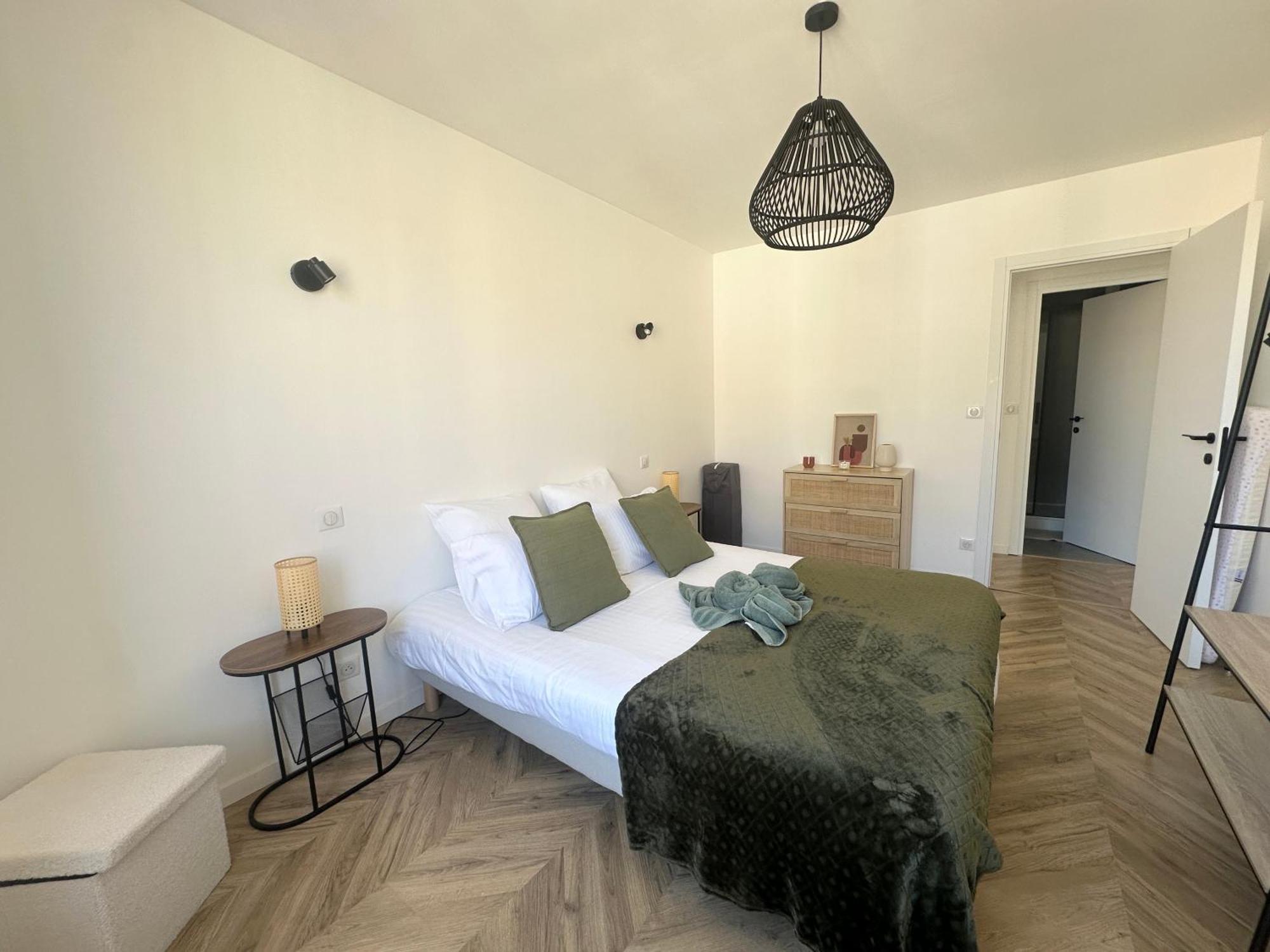 Appartement Cosy & Moderne 6 Personnes Centre Charleville-Mezieres - Ardennes Buitenkant foto